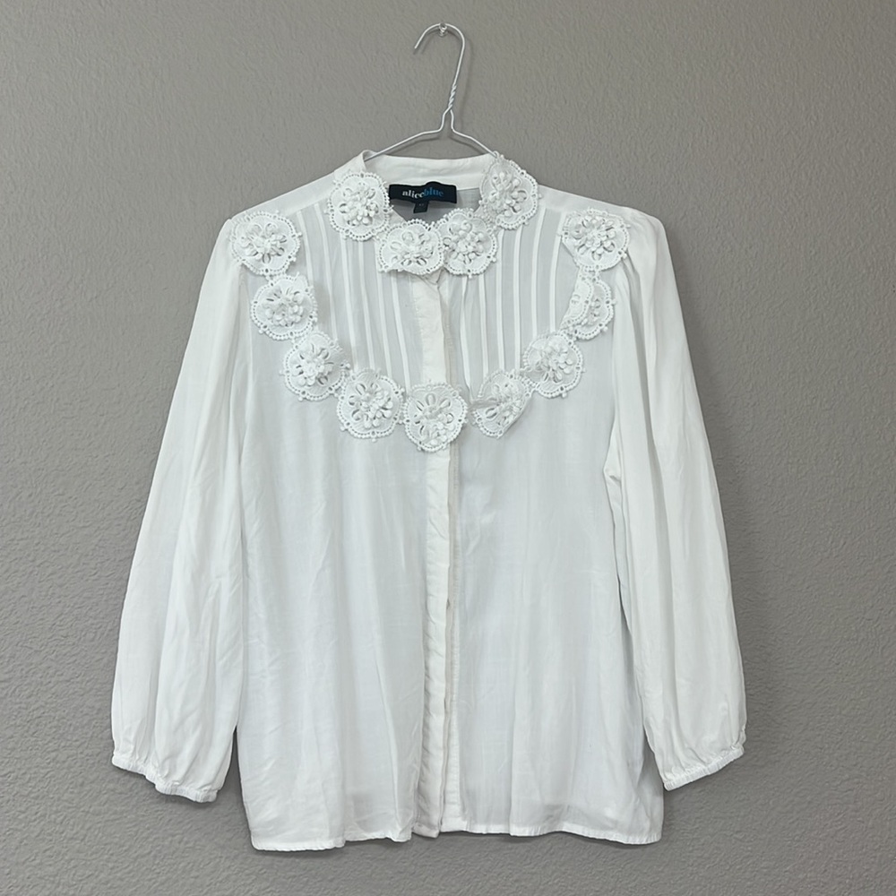 White shirt for women